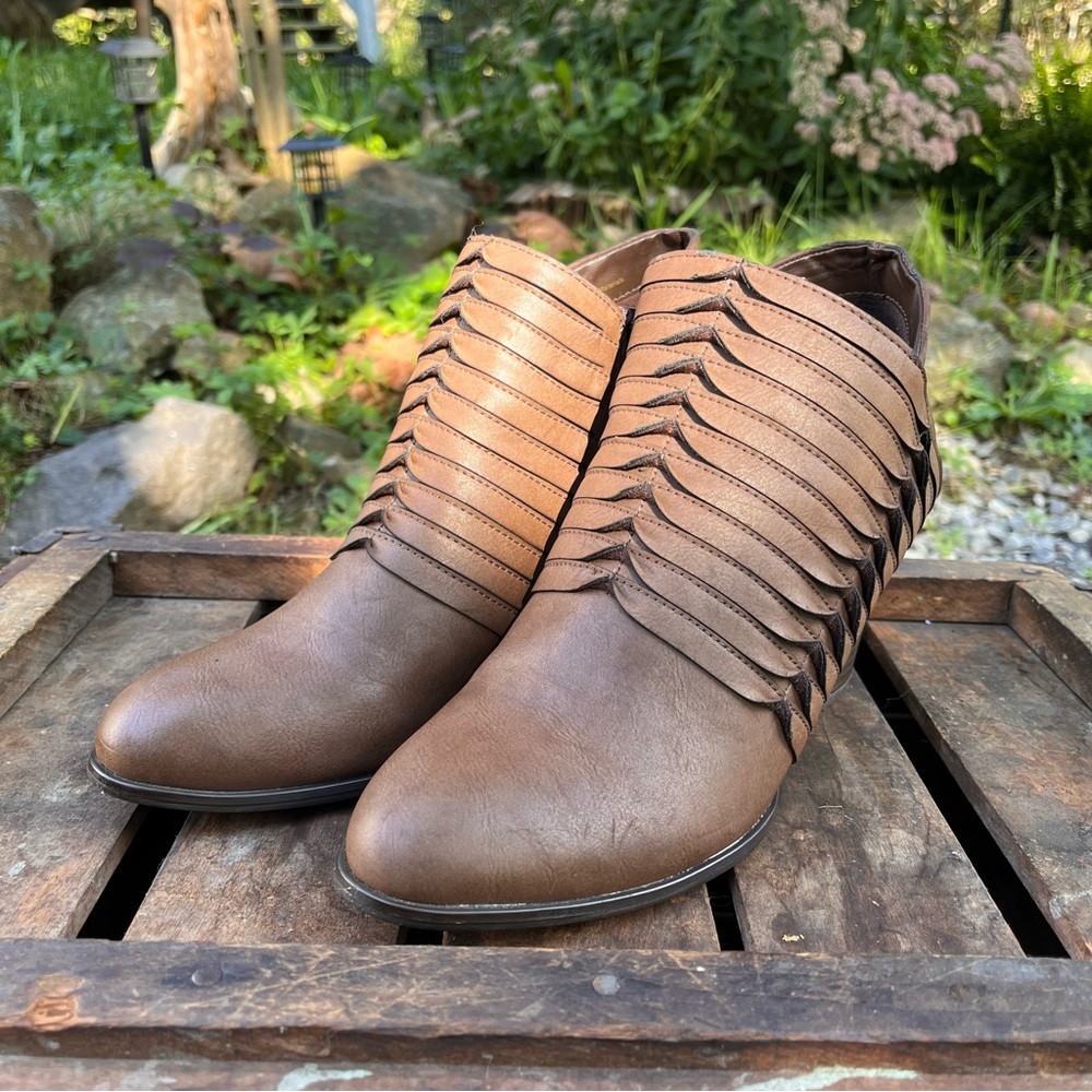 Fancy Foot-Armor (w8.5)
